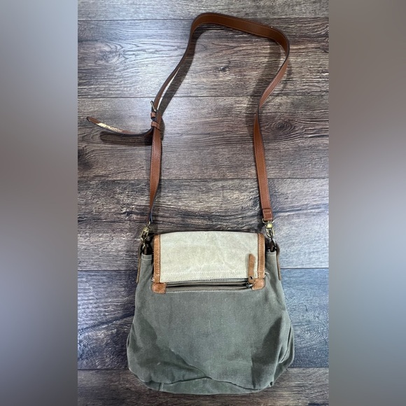 Myra Crossbody Bag - Picture 3 of 6